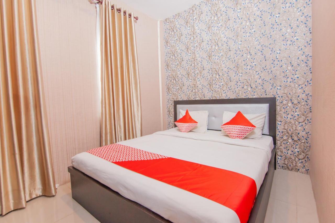 Oyo 2310 Residence 68 Pematangsiantar Exterior foto
